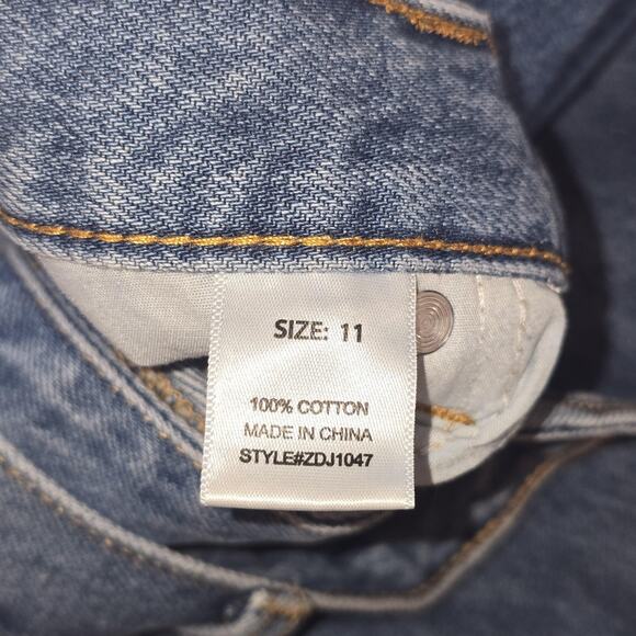 Fashion Nova Jeans Women 11 Light Wash Button Fly Straight High Rise Capsule NEW - Picture 6 of 12